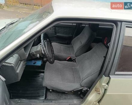 Желтый ВАЗ 21099, объемом двигателя 1.5 л и пробегом 300 тыс. км за 1350 $, фото 29 на Automoto.ua