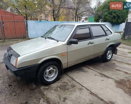 Желтый ВАЗ 21099, объемом двигателя 1.5 л и пробегом 300 тыс. км за 1350 $, фото 1 на Automoto.ua