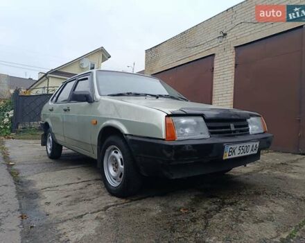 Желтый ВАЗ 21099, объемом двигателя 1.5 л и пробегом 300 тыс. км за 1350 $, фото 10 на Automoto.ua