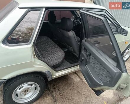 Желтый ВАЗ 21099, объемом двигателя 1.5 л и пробегом 300 тыс. км за 1350 $, фото 13 на Automoto.ua