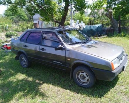 Серый ВАЗ 21099, объемом двигателя 1.5 л и пробегом 100 тыс. км за 900 $, фото 2 на Automoto.ua