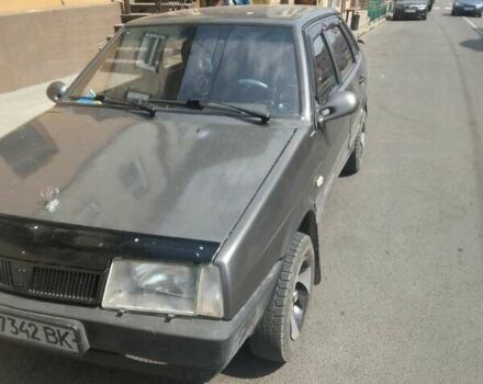 Серый ВАЗ 21099, объемом двигателя 1.5 л и пробегом 300 тыс. км за 1300 $, фото 1 на Automoto.ua