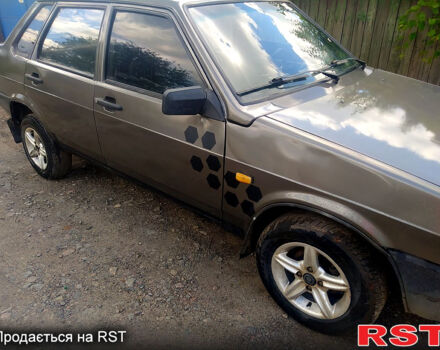 Серый ВАЗ 21099, объемом двигателя 1.5 л и пробегом 250 тыс. км за 1150 $, фото 2 на Automoto.ua
