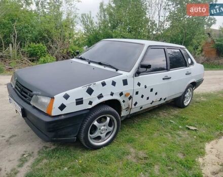 Серый ВАЗ 21099, объемом двигателя 1.6 л и пробегом 100 тыс. км за 672 $, фото 2 на Automoto.ua