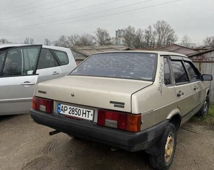 Серый ВАЗ 21099, объемом двигателя 1.5 л и пробегом 300 тыс. км за 800 $, фото 1 на Automoto.ua