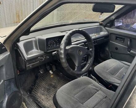 Серый ВАЗ 21099, объемом двигателя 1.5 л и пробегом 300 тыс. км за 800 $, фото 3 на Automoto.ua