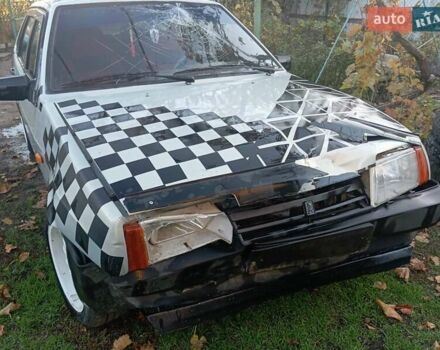 Серый ВАЗ 21099, объемом двигателя 1.5 л и пробегом 210 тыс. км за 800 $, фото 5 на Automoto.ua