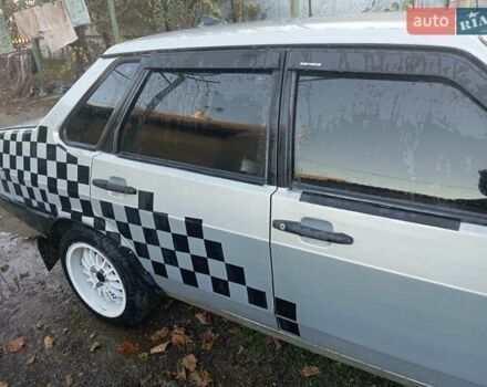 Серый ВАЗ 21099, объемом двигателя 1.5 л и пробегом 210 тыс. км за 800 $, фото 3 на Automoto.ua