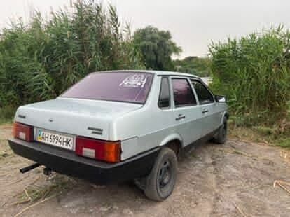 Серый ВАЗ 21099, объемом двигателя 1.5 л и пробегом 2 тыс. км за 1200 $, фото 2 на Automoto.ua