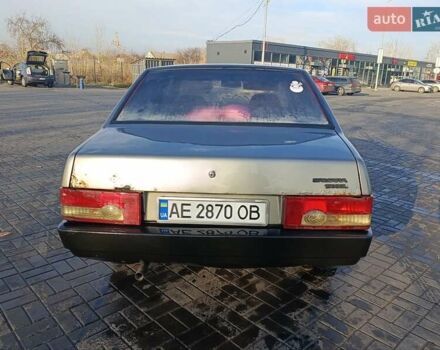 Серый ВАЗ 21099, объемом двигателя 1.5 л и пробегом 350 тыс. км за 950 $, фото 4 на Automoto.ua