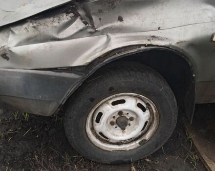 Серый ВАЗ 21099, объемом двигателя 1.5 л и пробегом 177 тыс. км за 400 $, фото 7 на Automoto.ua