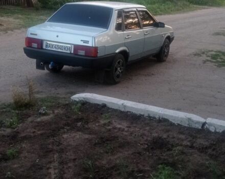 Серый ВАЗ 21099, объемом двигателя 1.5 л и пробегом 185 тыс. км за 2000 $, фото 5 на Automoto.ua