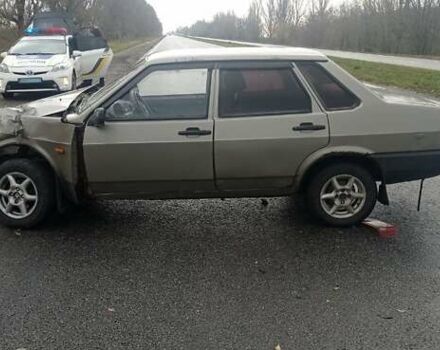 Серый ВАЗ 21099, объемом двигателя 1.5 л и пробегом 500 тыс. км за 844 $, фото 5 на Automoto.ua