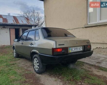 Серый ВАЗ 21099, объемом двигателя 1.6 л и пробегом 200 тыс. км за 950 $, фото 3 на Automoto.ua