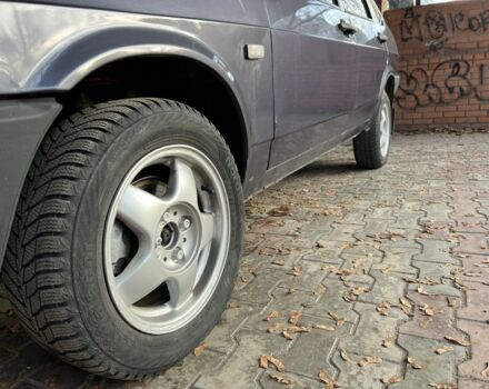 Серый ВАЗ 21099, объемом двигателя 1.5 л и пробегом 400 тыс. км за 1650 $, фото 7 на Automoto.ua