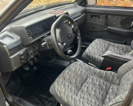 Серый ВАЗ 21099, объемом двигателя 1.5 л и пробегом 197 тыс. км за 1950 $, фото 4 на Automoto.ua