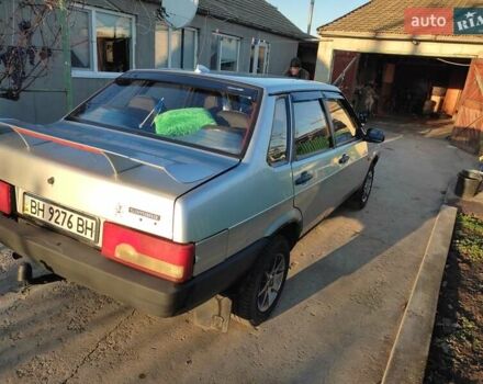 Серый ВАЗ 21099, объемом двигателя 1.5 л и пробегом 300 тыс. км за 2200 $, фото 1 на Automoto.ua