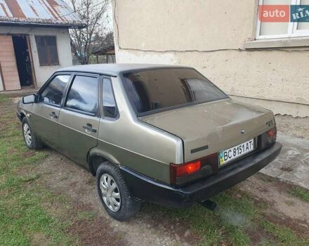 Серый ВАЗ 21099, объемом двигателя 1.6 л и пробегом 200 тыс. км за 950 $, фото 4 на Automoto.ua