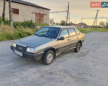 Серый ВАЗ 21099, объемом двигателя 1.5 л и пробегом 420 тыс. км за 500 $, фото 5 на Automoto.ua