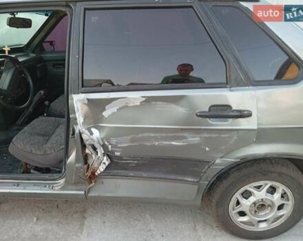 Серый ВАЗ 21099, объемом двигателя 1.5 л и пробегом 300 тыс. км за 400 $, фото 2 на Automoto.ua