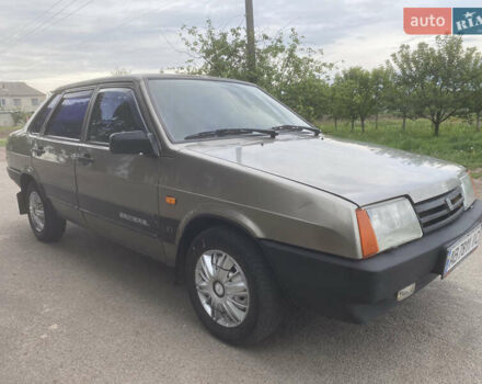 Серый ВАЗ 21099, объемом двигателя 1.5 л и пробегом 250 тыс. км за 999 $, фото 2 на Automoto.ua
