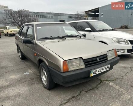 Сірий ВАЗ 21099, об'ємом двигуна 1.6 л та пробігом 402 тис. км за 1000 $, фото 4 на Automoto.ua