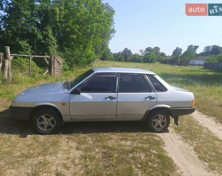 Серый ВАЗ 21099, объемом двигателя 1.5 л и пробегом 210 тыс. км за 1200 $, фото 1 на Automoto.ua