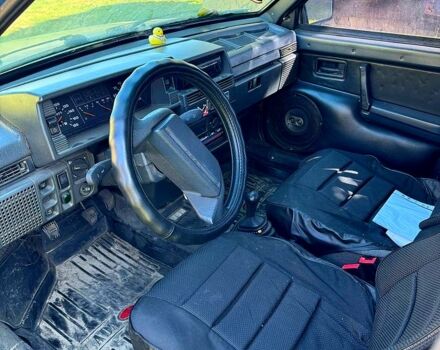 Серый ВАЗ 21099, объемом двигателя 1.5 л и пробегом 300 тыс. км за 800 $, фото 4 на Automoto.ua