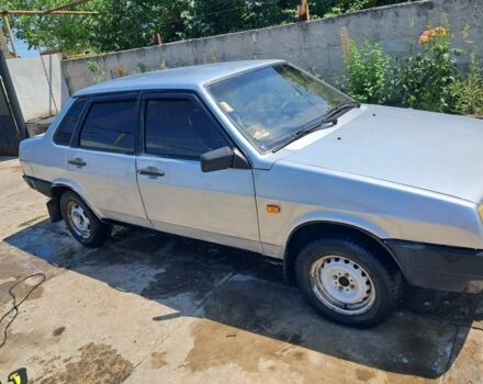 Серый ВАЗ 21099, объемом двигателя 1.5 л и пробегом 350 тыс. км за 1500 $, фото 1 на Automoto.ua