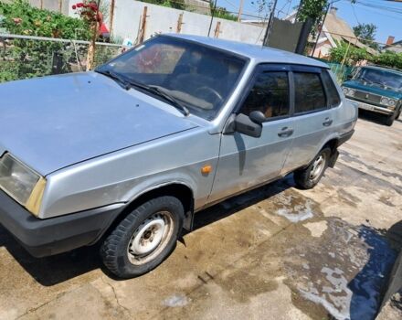 Серый ВАЗ 21099, объемом двигателя 1.5 л и пробегом 350 тыс. км за 1500 $, фото 4 на Automoto.ua