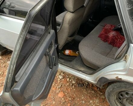 Серый ВАЗ 21099, объемом двигателя 1.5 л и пробегом 80 тыс. км за 800 $, фото 3 на Automoto.ua