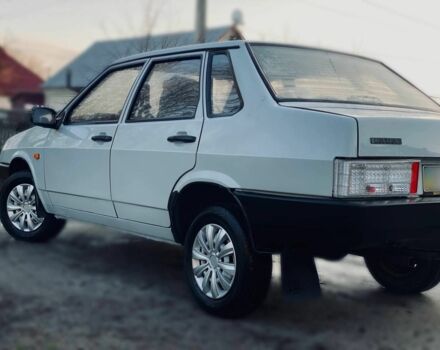 Серый ВАЗ 21099, объемом двигателя 1.5 л и пробегом 200 тыс. км за 2000 $, фото 4 на Automoto.ua