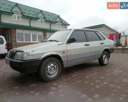 Серый ВАЗ 21099, объемом двигателя 1.5 л и пробегом 104 тыс. км за 999 $, фото 4 на Automoto.ua