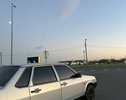 Серый ВАЗ 21099, объемом двигателя 1.5 л и пробегом 200 тыс. км за 1700 $, фото 2 на Automoto.ua