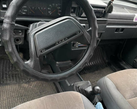 Серый ВАЗ 21099, объемом двигателя 1.5 л и пробегом 120 тыс. км за 1200 $, фото 4 на Automoto.ua