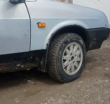 Серый ВАЗ 21099, объемом двигателя 1.5 л и пробегом 300 тыс. км за 700 $, фото 5 на Automoto.ua