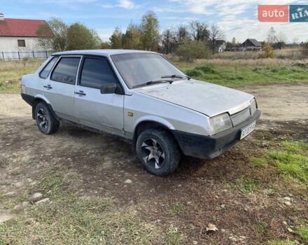 Серый ВАЗ 21099, объемом двигателя 1.5 л и пробегом 180 тыс. км за 1000 $, фото 2 на Automoto.ua