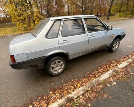 Серый ВАЗ 21099, объемом двигателя 1.5 л и пробегом 400 тыс. км за 1500 $, фото 2 на Automoto.ua