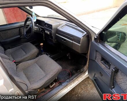 Серый ВАЗ 21099, объемом двигателя 1.5 л и пробегом 235 тыс. км за 900 $, фото 4 на Automoto.ua