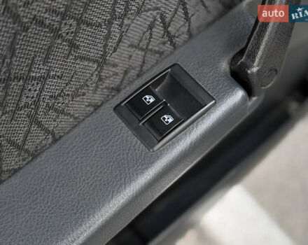 ВАЗ 21099 2005 в Днепре (Днепропетровске) на Automoto.ua Серый ВАЗ 21099, объемом двигателя 1.6 л и пробегом 140 тыс. км за 2500 $, фото 13 на Automoto.ua