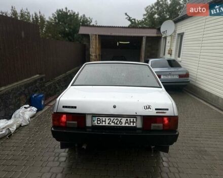 Серый ВАЗ 21099, объемом двигателя 1.5 л и пробегом 208 тыс. км за 750 $, фото 3 на Automoto.ua