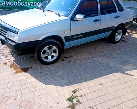 Серый ВАЗ 21099, объемом двигателя 1.5 л и пробегом 200 тыс. км за 2300 $, фото 2 на Automoto.ua
