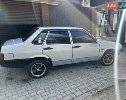 Серый ВАЗ 21099, объемом двигателя 1.5 л и пробегом 257 тыс. км за 1900 $, фото 1 на Automoto.ua