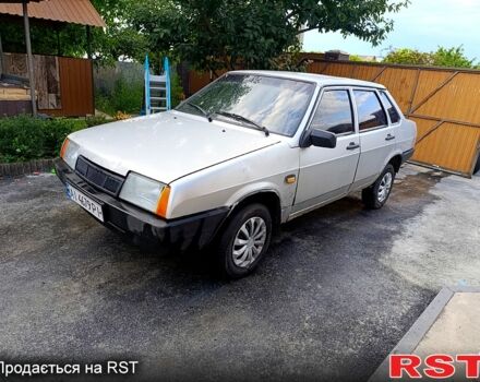 Серый ВАЗ 21099, объемом двигателя 1.5 л и пробегом 235 тыс. км за 900 $, фото 1 на Automoto.ua
