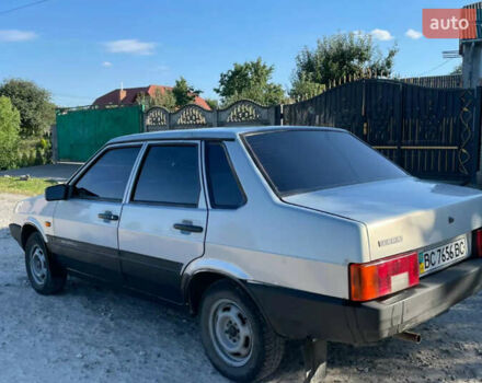 Серый ВАЗ 21099, объемом двигателя 1.5 л и пробегом 204 тыс. км за 899 $, фото 2 на Automoto.ua
