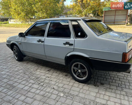 Серый ВАЗ 21099, объемом двигателя 1.5 л и пробегом 257 тыс. км за 1900 $, фото 4 на Automoto.ua