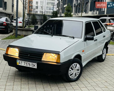 Серый ВАЗ 21099, объемом двигателя 1.5 л и пробегом 179 тыс. км за 1200 $, фото 3 на Automoto.ua