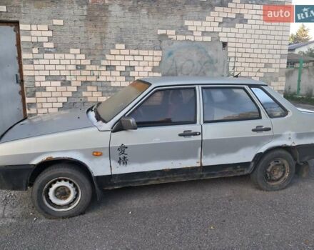 Серый ВАЗ 21099, объемом двигателя 1.6 л и пробегом 300 тыс. км за 700 $, фото 2 на Automoto.ua