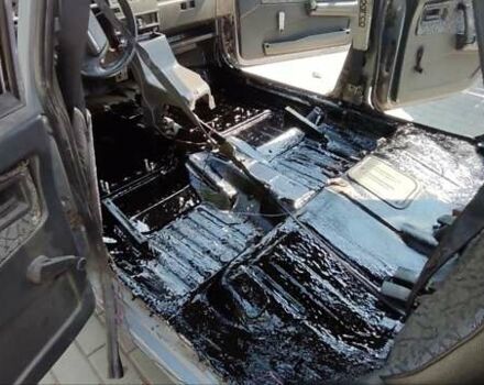 Серый ВАЗ 21099, объемом двигателя 1.5 л и пробегом 180 тыс. км за 1250 $, фото 5 на Automoto.ua