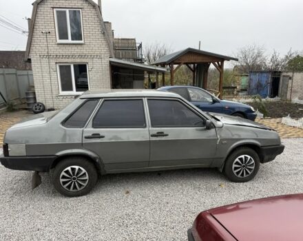 Серый ВАЗ 21099, объемом двигателя 1.5 л и пробегом 200 тыс. км за 999 $, фото 4 на Automoto.ua